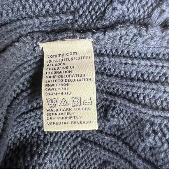 Tommy Hilfiger Women’s Vintage Red, White, Blue Knit Sweater Size Large - Picture 10 of 10